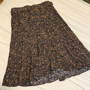 Elegant Black and Brown Patterned Skirt